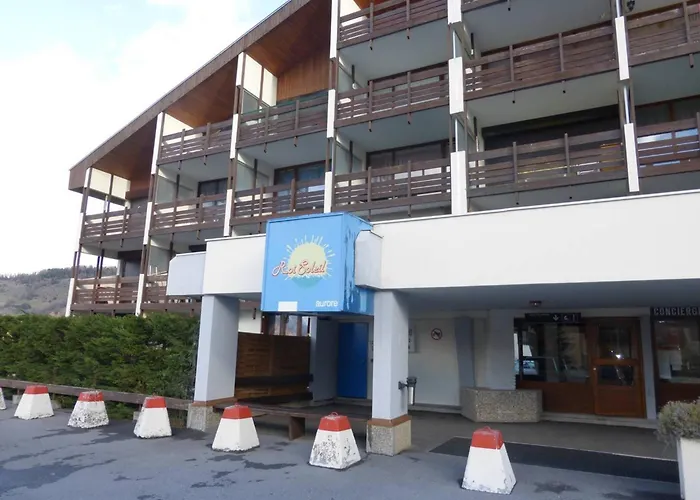 Cosy Au Pied Des Pistes Avec Parking Privatif - Fr-1-804-29 *