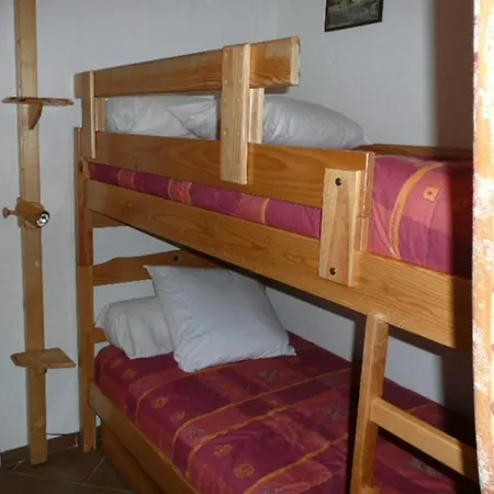 Cosy Au Pied Des Pistes Avec Parking Privatif - Fr-1-804-29 Apartment *